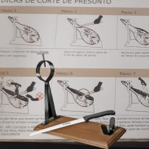 CUREL TABUA DE MADEIRA PARA PRESUNTO COM FACA | Logifacas